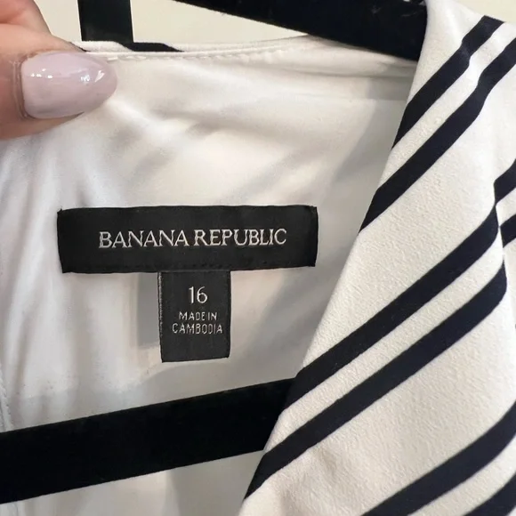NWOT Banana Republic Black and White Striped Jumpsuit - Picture 5 of 13
